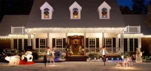 Home-Depot-Blog-Outdoor-Christmas-Decoration-Inspiration